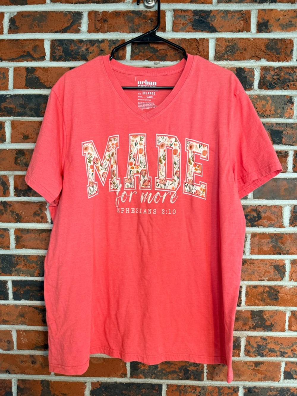 urban pipeline Coral V-Neck Graphic Tee (99)